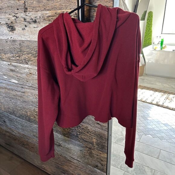 Wild Fable Cropped Hooded Sweatshirt in Merlot - Picture 3 of 8